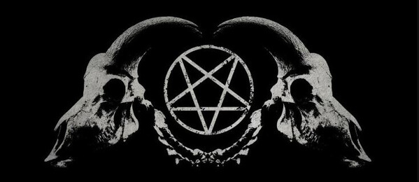Satanismus - symboly obráceného pentagramu a kříže