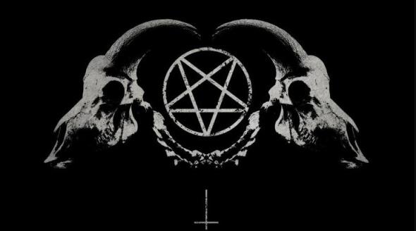 Satanismus - symboly obráceného pentagramu a kříže