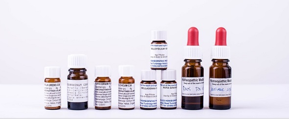 Homeopatika - lahvičky s přípravky