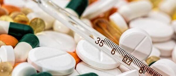 Léky na covid-19 - bamlanivimab, ivermektin, remdesivir a další