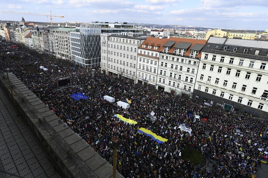 Demonstrace v Praze na Václavském náměstí