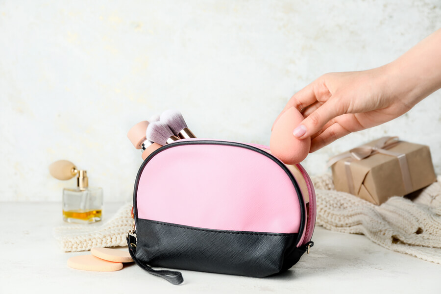 Kosmetická taška – nezbytný doplněk na cesty pro každého milovníka kosmetiky