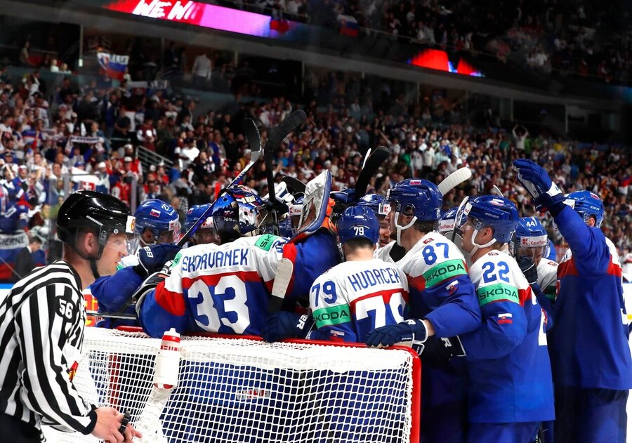 Slovensko vyhrálo na MS v hokeji 2023 důležitý zápas proti Lotyšsku