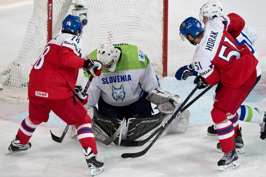 Zápas Česko vs. Slovinsko na MS v hokeji 2023 sledujte dnes od 15:20 živě v online livestreamu na Fortuna TV.