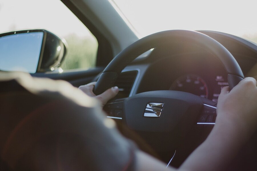 Kde si v Praze udělat řidičák? Srovnáváme pražské autoškoly