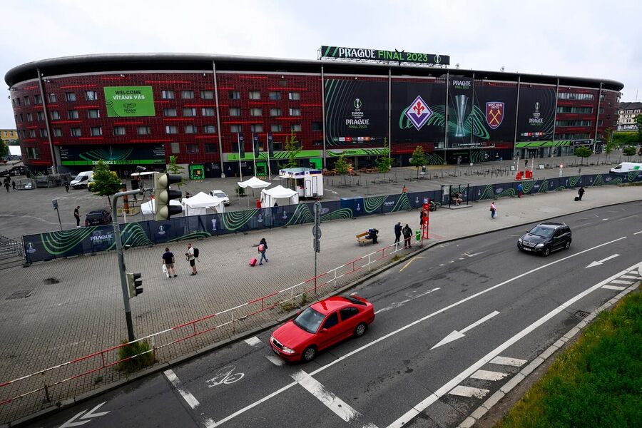 Jak nejlépe do Edenu (Fortuna Arena) v Praze + parkování