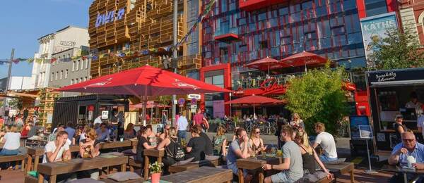 Reeperbahn: posezení na zahrádce