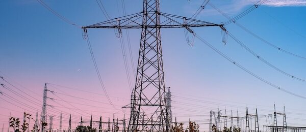 Sledujte cenu elektřiny na burze a plánujte rozpočet