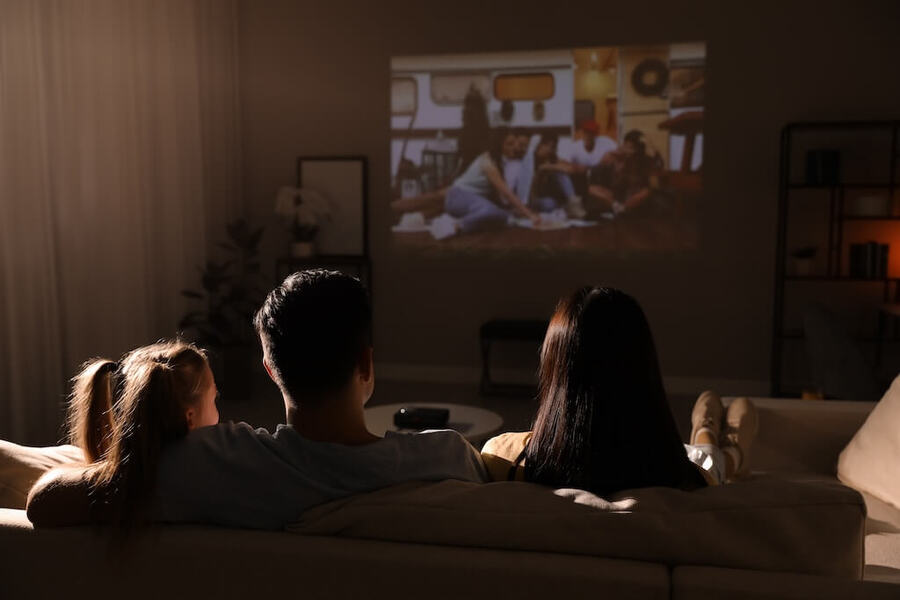 Jak si vybrat film na večer, když je nabídka až příliš pestrá