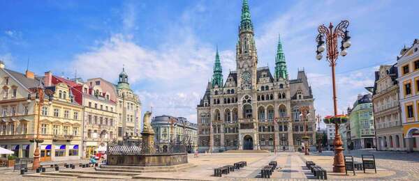 Liberec patří k městům, která se dají číst dvěma způsoby. 
